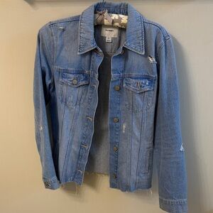 Old Navy Distressed Denim Shirt Jacket NWOT